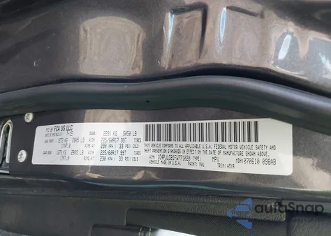 2015 Jeep Cherokee Latitude z USA, uszkodzony, nr VIN 1C4PJLCB1FW771020